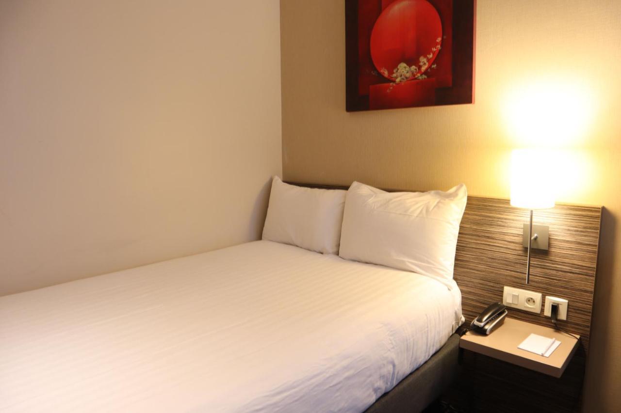 ทิมโฮเต็ล โอเดสซา มองต์ปาร์นาซ Hotel ปารีส ภายนอก รูปภาพ